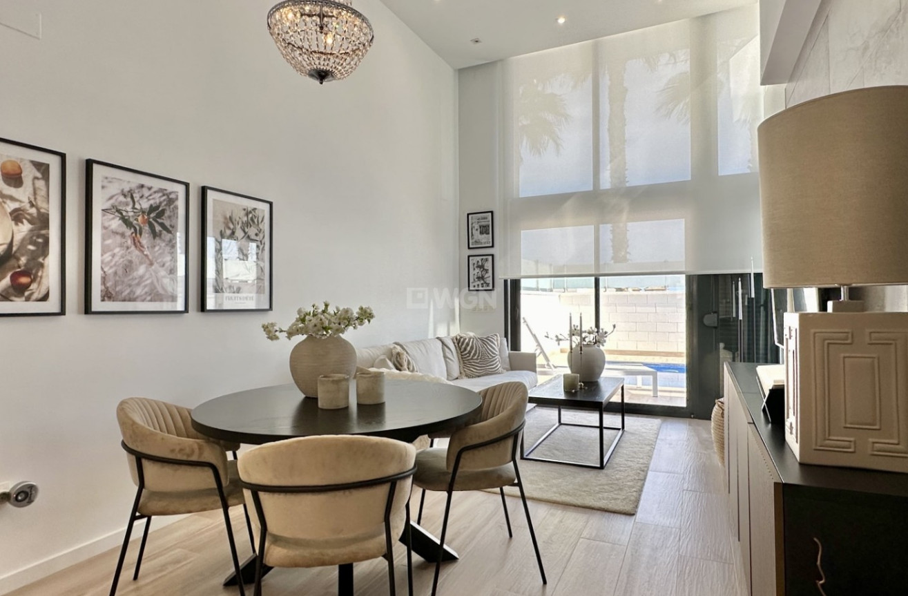 Resale - Villa - Orihuela Costa - Costa Blanca