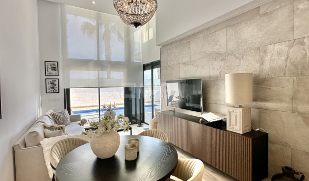 Resale - Villa - Orihuela Costa - Costa Blanca