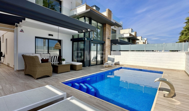 Resale - Villa - Orihuela Costa - Costa Blanca