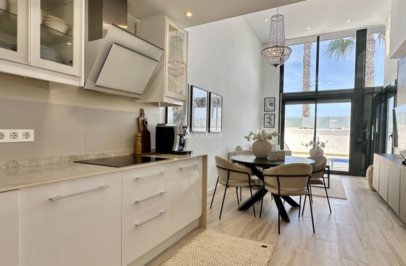 Resale - Villa - Orihuela Costa - Costa Blanca