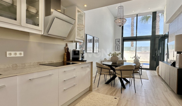 Resale - Villa - Orihuela Costa - Costa Blanca