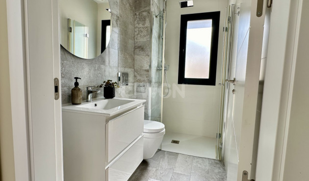 Resale - Villa - Orihuela Costa - Costa Blanca