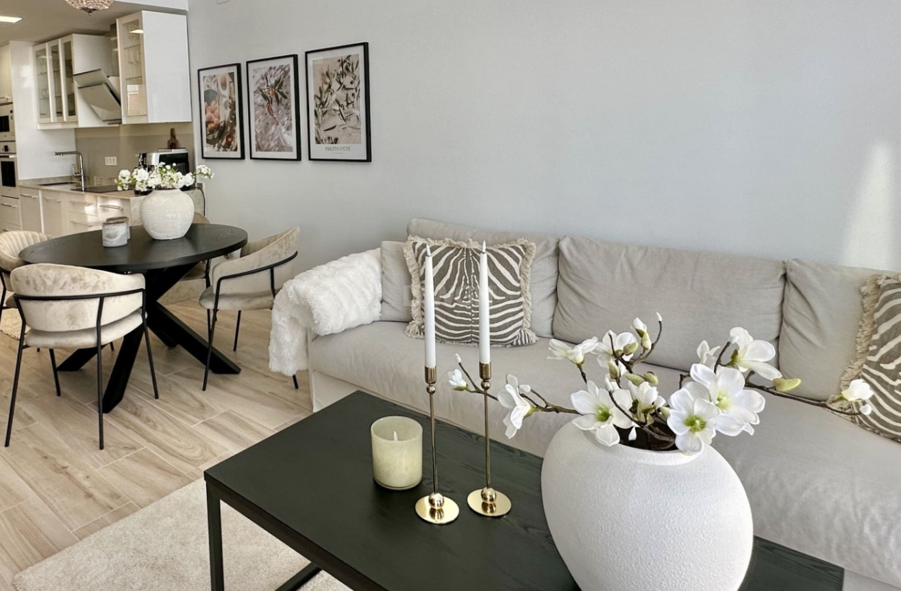 Resale - Villa - Orihuela Costa - Costa Blanca