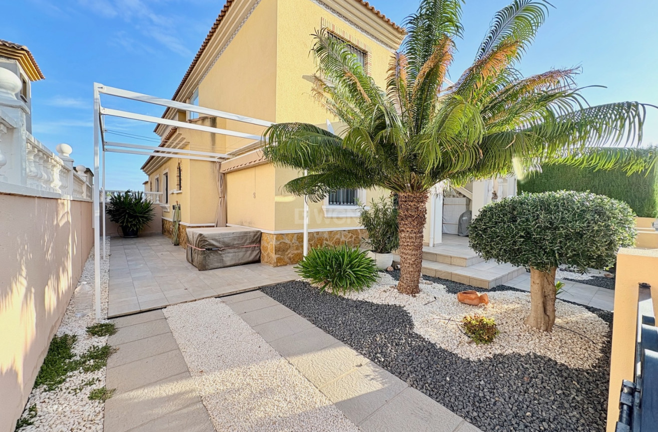 Resale - Townhouse - Orihuela - Inland