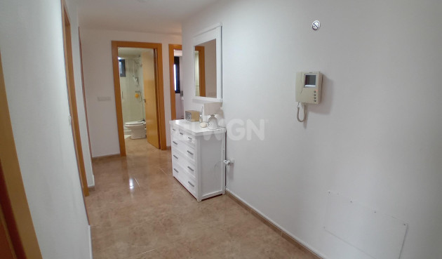 Odsprzedaż - Mieszkanie w bloku - Puerto de Mazarron - El Alamillo