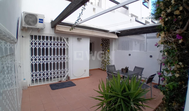 Odsprzedaż - Mieszkanie w bloku - Alhama De Murcia - Condado De Alhama Golf Resort