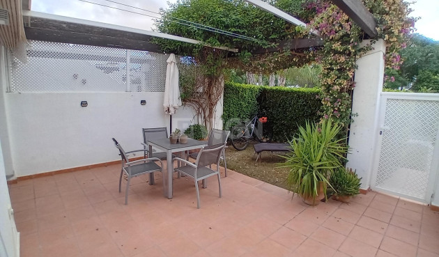 Odsprzedaż - Mieszkanie w bloku - Alhama De Murcia - Condado De Alhama Golf Resort