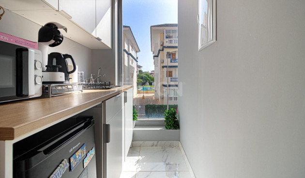 Resale - Commercial - Torrevieja - La Mata