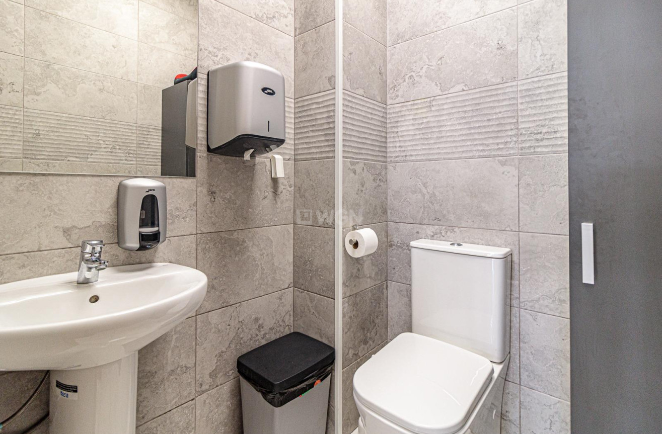 Resale - Commercial - Torrevieja - La Mata