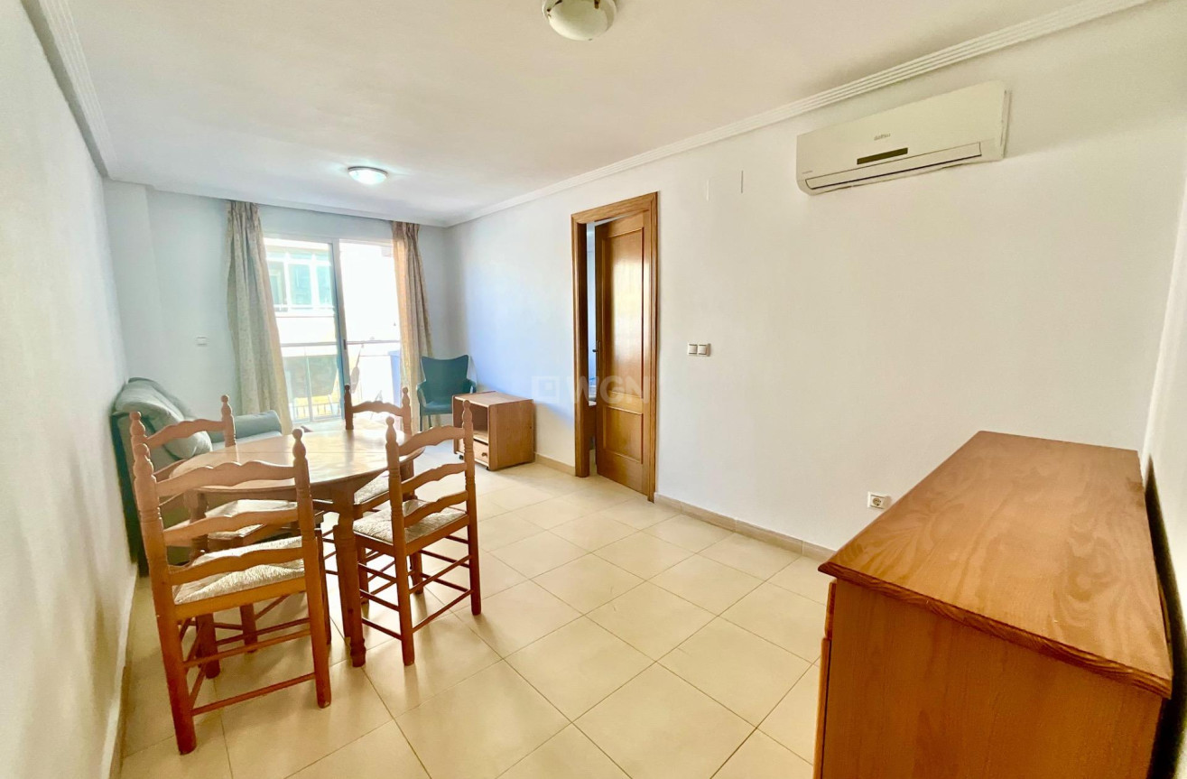 Resale - Apartment / flat - Torrevieja - Centro