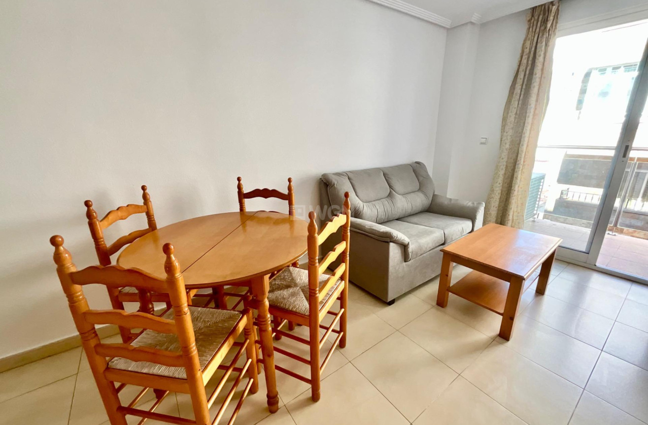 Resale - Apartment / flat - Torrevieja - Centro