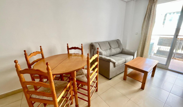 Resale - Apartment / flat - Torrevieja - Centro