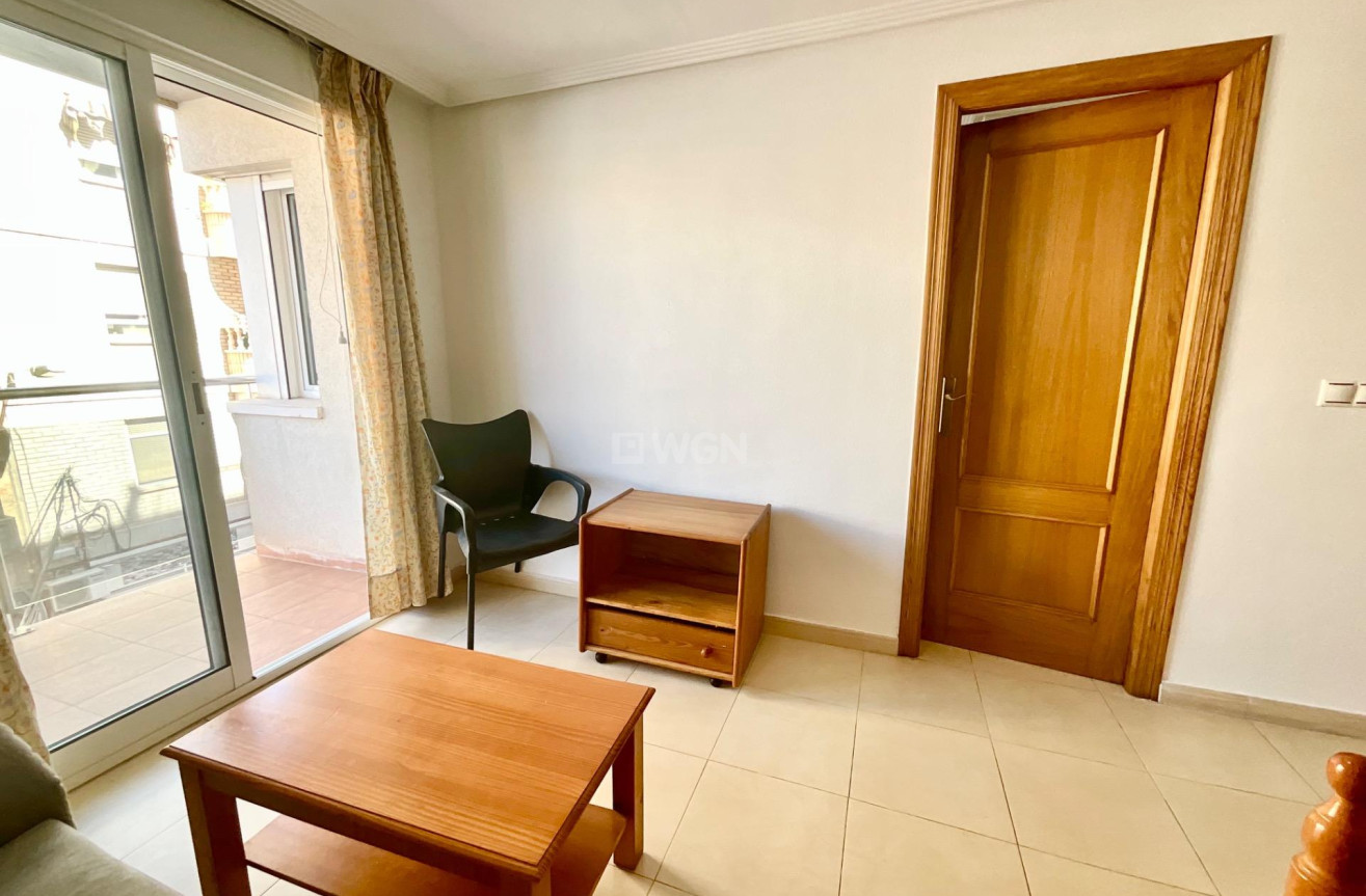 Resale - Apartment / flat - Torrevieja - Centro