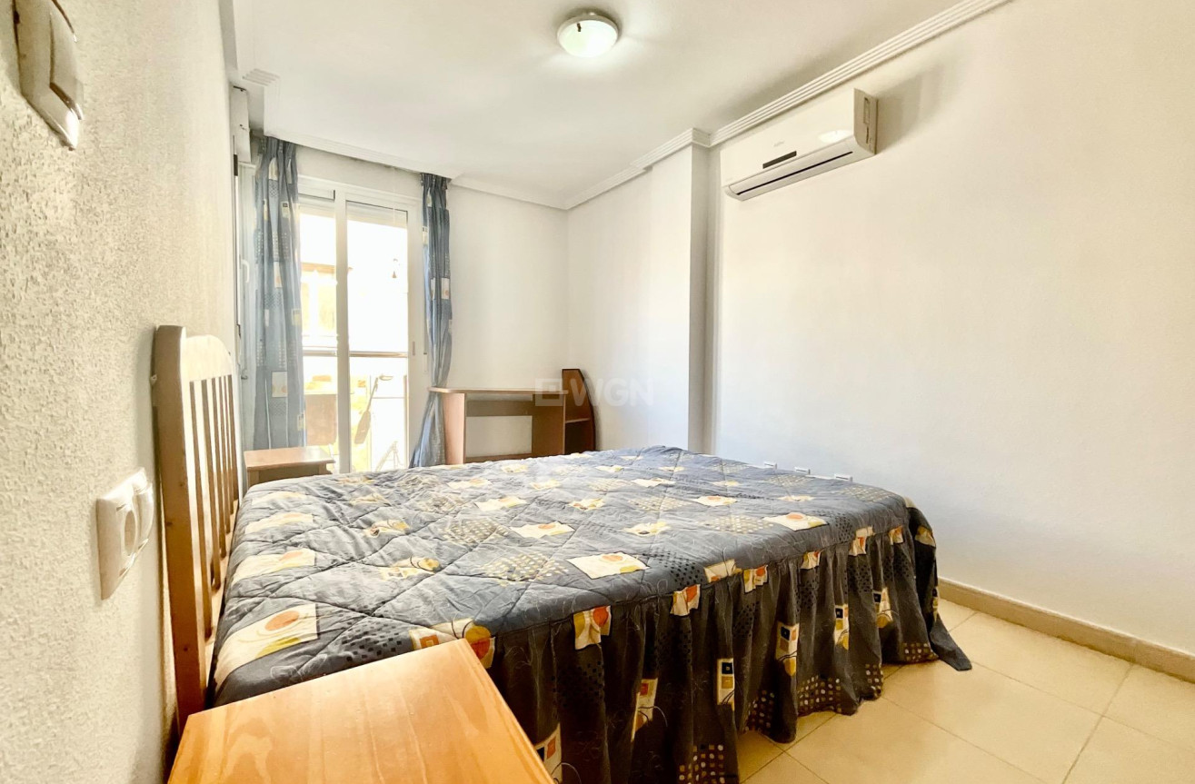 Resale - Apartment / flat - Torrevieja - Centro