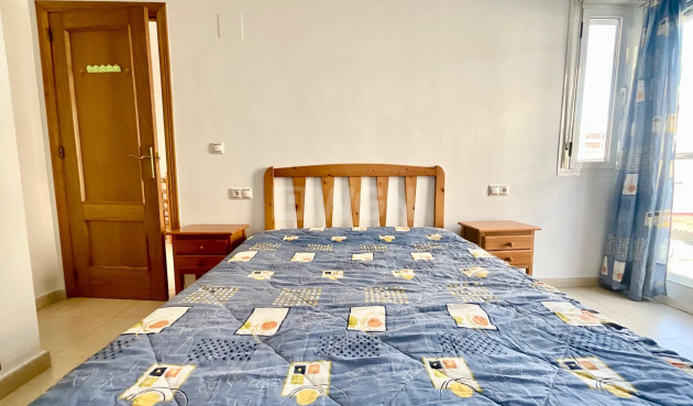 Resale - Apartment / flat - Torrevieja - Centro