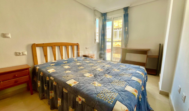 Resale - Apartment / flat - Torrevieja - Centro
