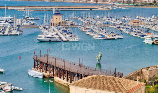 Resale - Apartment / flat - Torrevieja - Centro