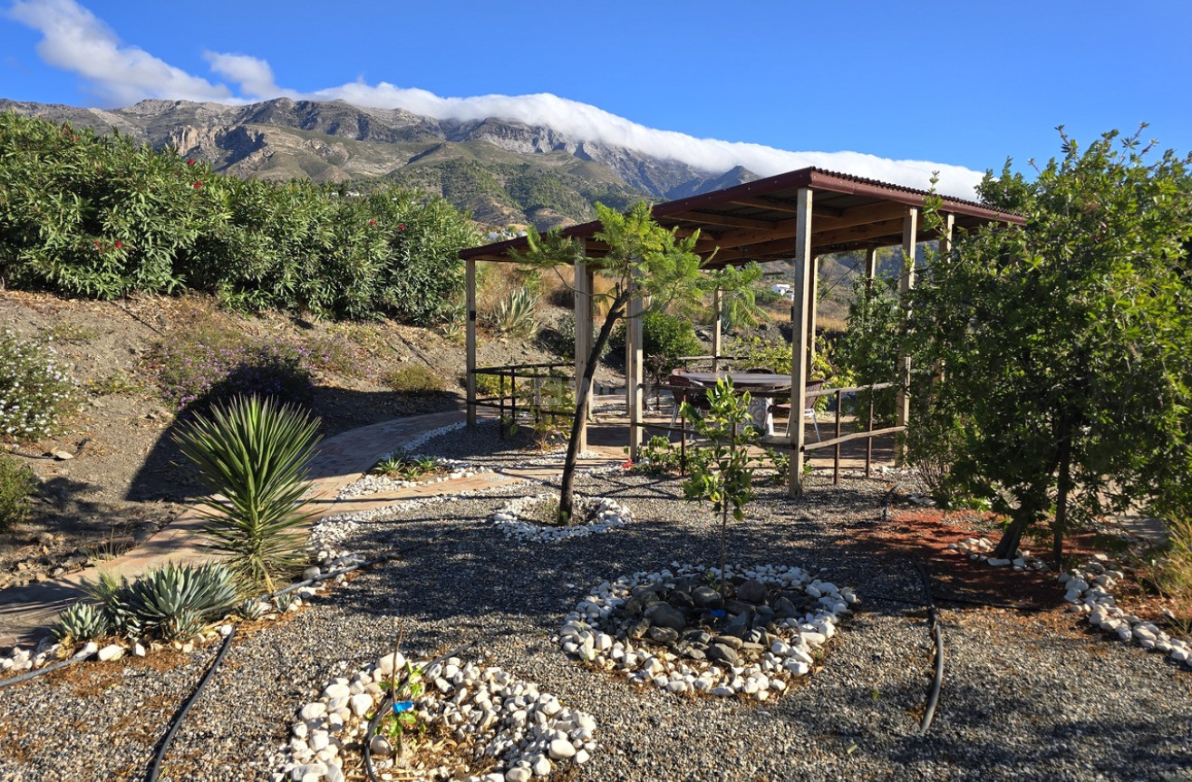 Resale - Villa - Canillas de Aceituno - Inland