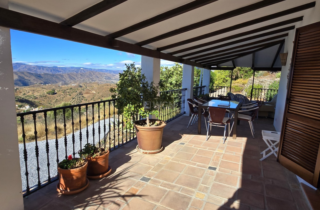 Resale - Villa - Canillas de Aceituno - Inland