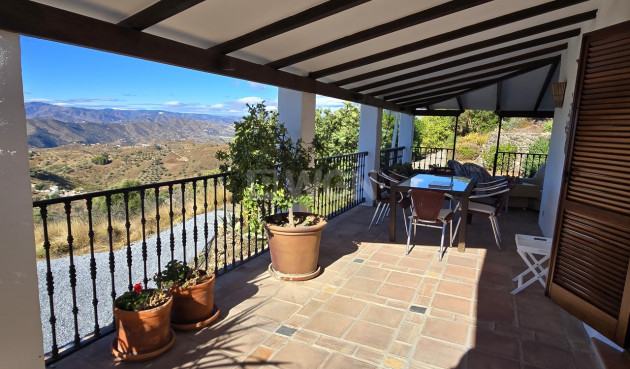 Resale - Villa - Canillas de Aceituno - Inland