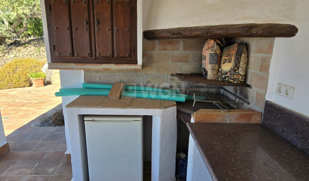 Resale - Villa - Canillas de Aceituno - Inland