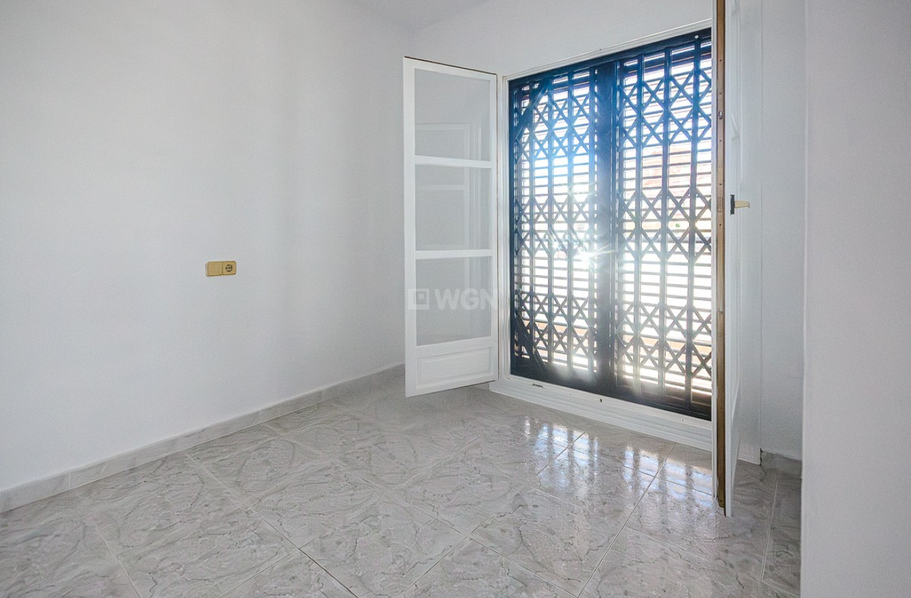 Resale - Villa - San Miguel de Salinas - Inland