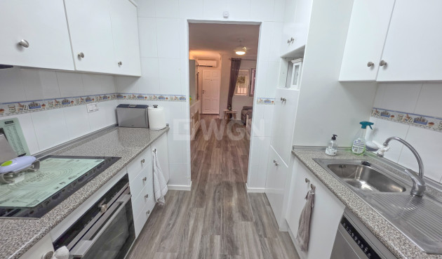 Odsprzedaż - Mieszkanie w bloku - Vistabella Golf Entre Naranjos - Inland