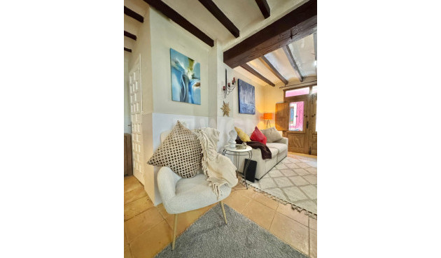 Odsprzedaż - Kamienica - Finestrat - Costa Blanca