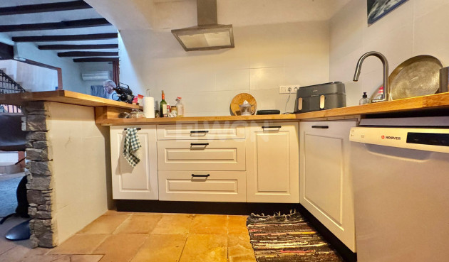 Odsprzedaż - Kamienica - Finestrat - Costa Blanca