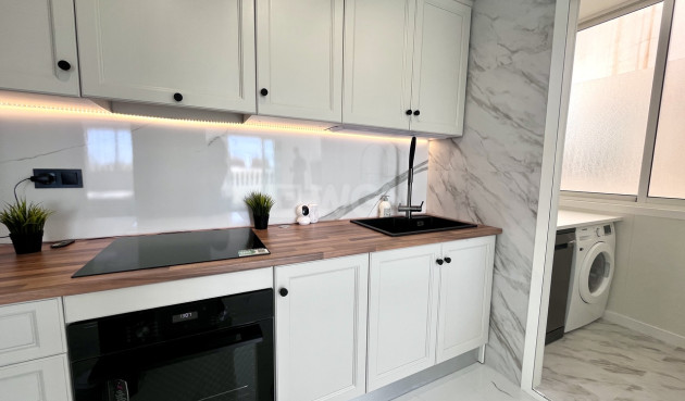 Resale - Penthouse - Playa Flamenca - Costa Blanca