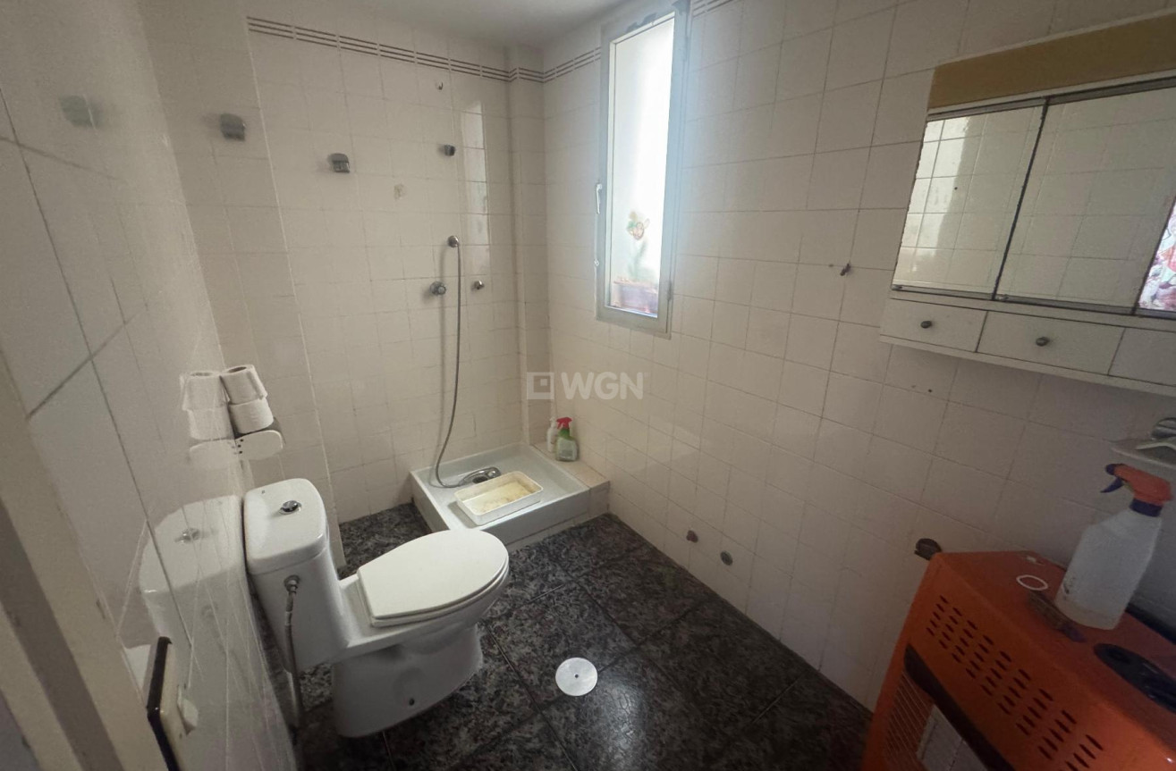 Odsprzedaż - Mieszkanie w bloku - Torrevieja - Costa Blanca