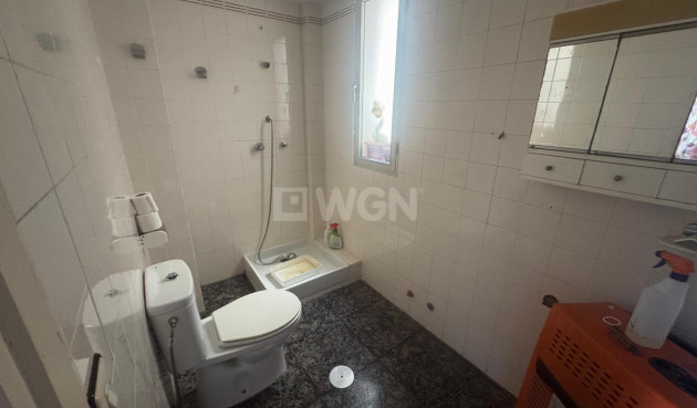 Odsprzedaż - Mieszkanie w bloku - Torrevieja - Costa Blanca