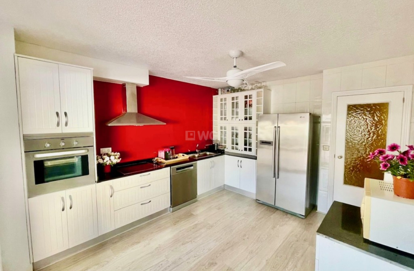 Reventa - Adosado - Aquilas