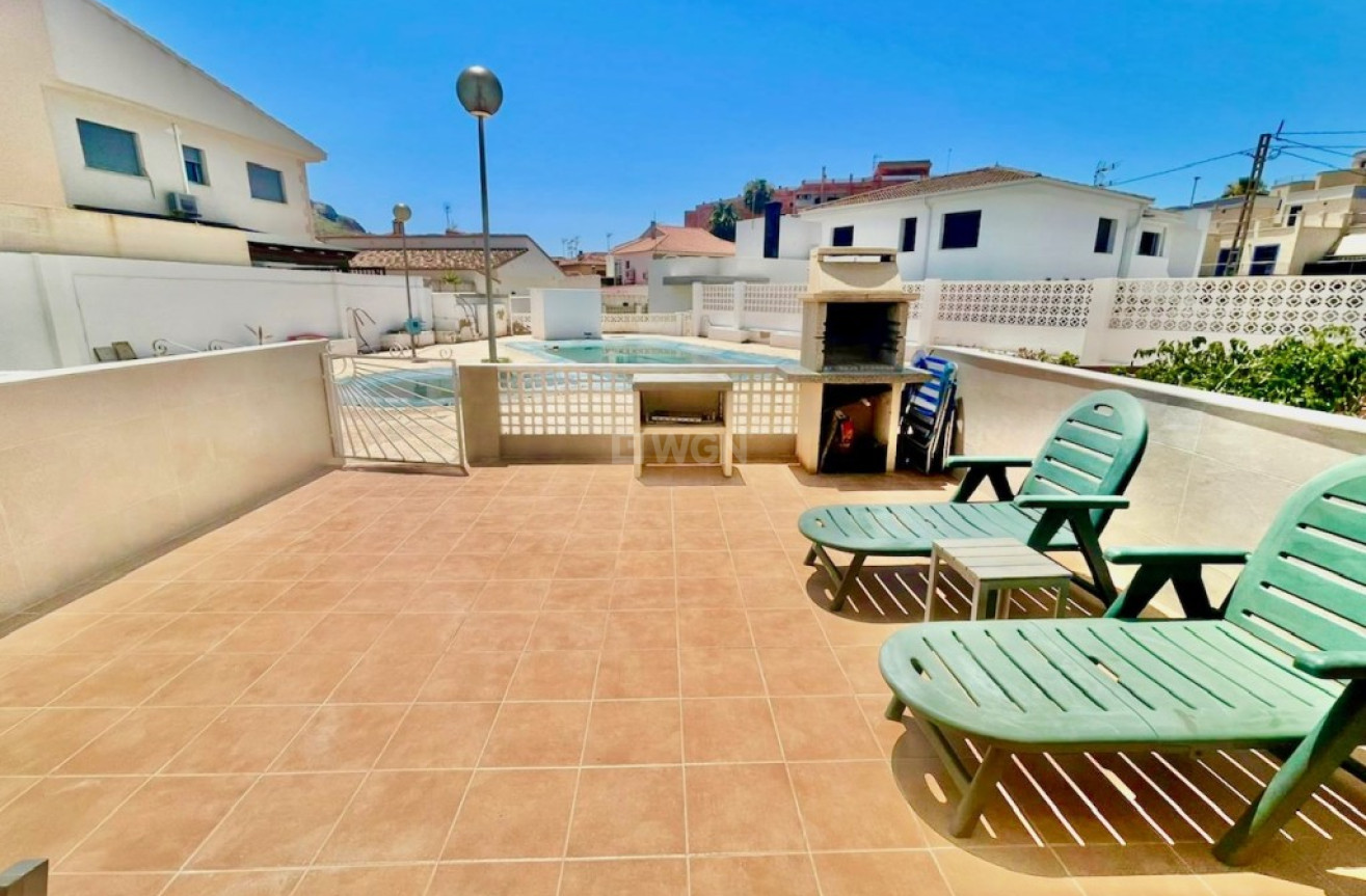 Reventa - Adosado - Aquilas