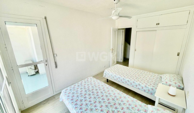 Reventa - Adosado - Aquilas