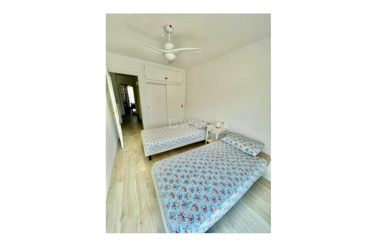 Reventa - Adosado - Aquilas