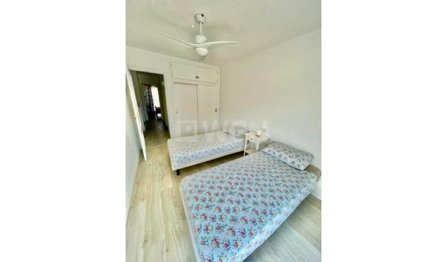 Reventa - Adosado - Aquilas