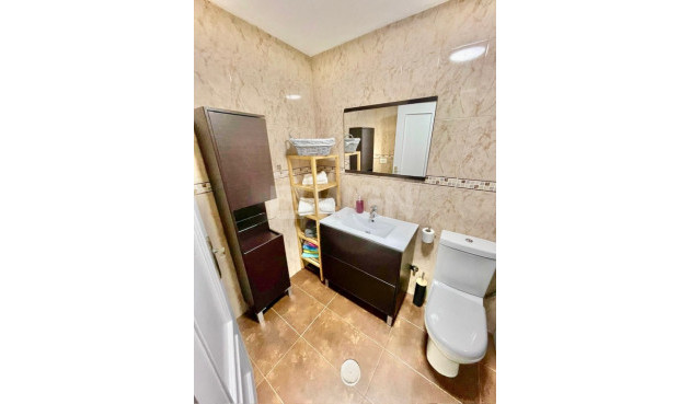 Reventa - Adosado - Aquilas