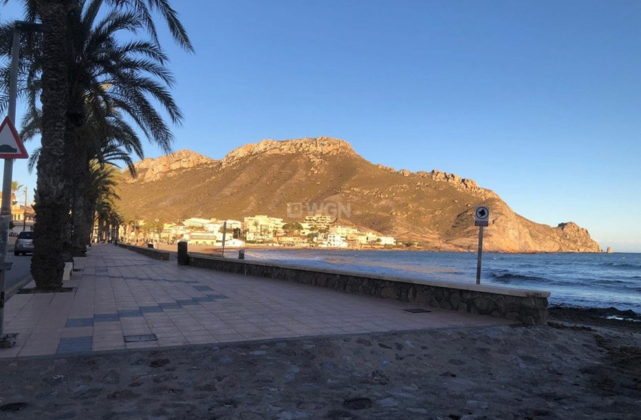 Reventa - Adosado - Aquilas