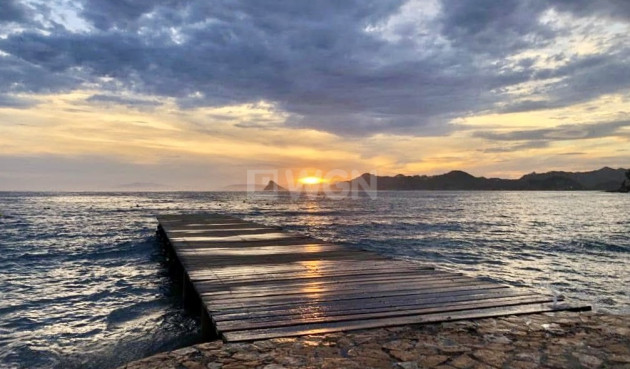 Reventa - Adosado - Aquilas