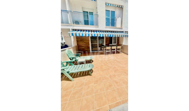 Reventa - Adosado - Aquilas