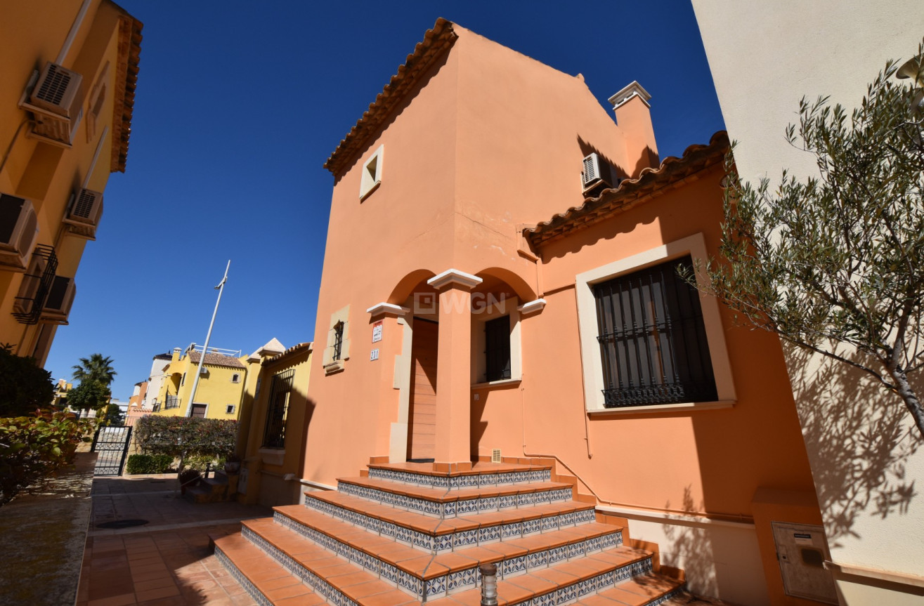 Odsprzedaż - Kamienica - Algorfa - Inland