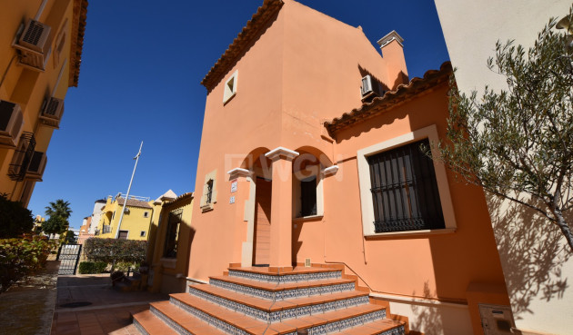 Odsprzedaż - Kamienica - Algorfa - Inland