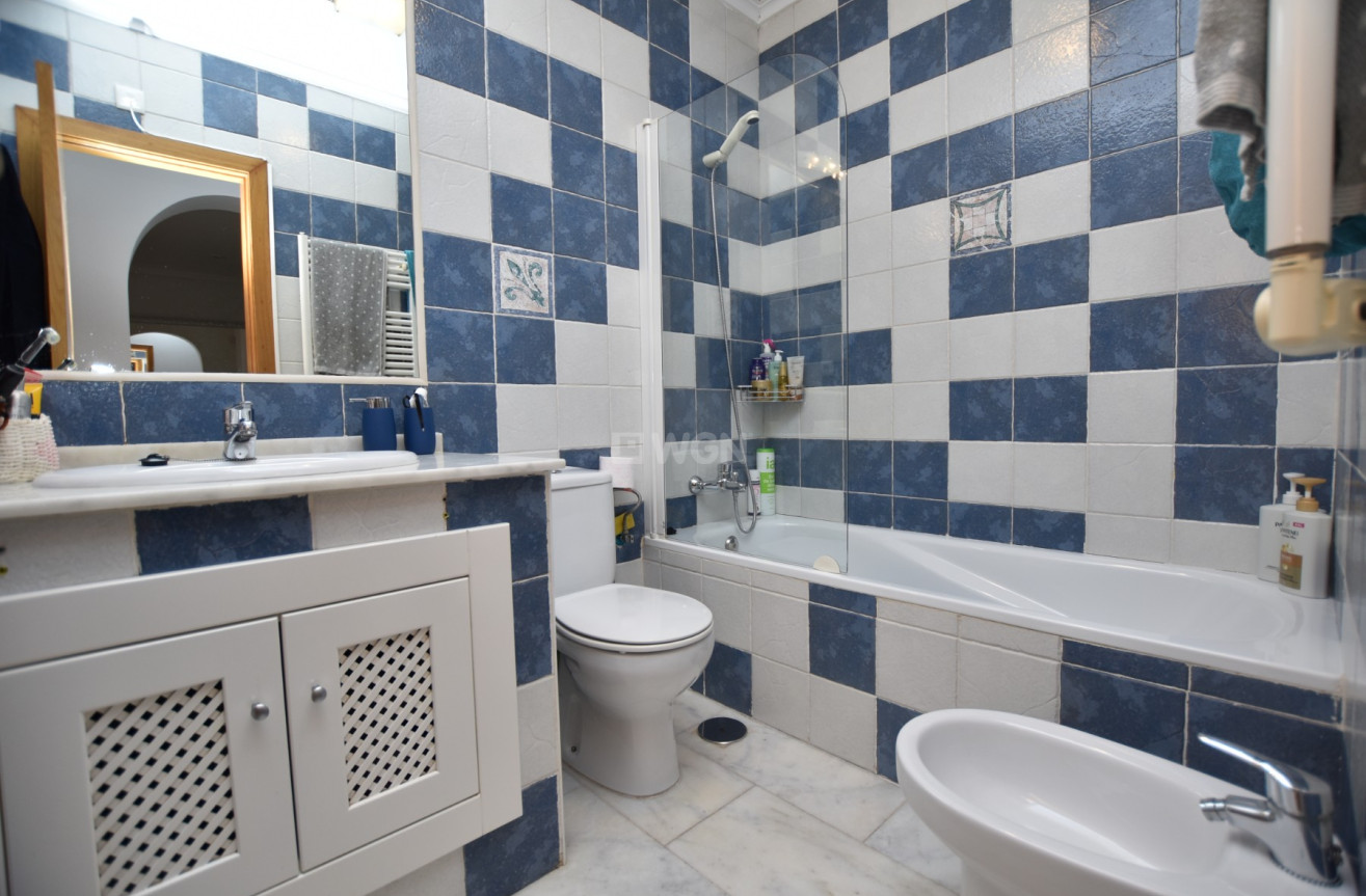 Odsprzedaż - Kamienica - Algorfa - Inland