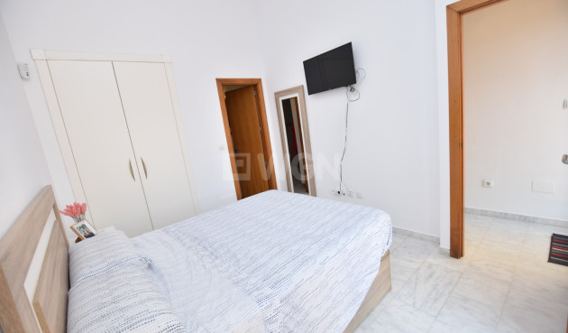 Odsprzedaż - Kamienica - Algorfa - Inland