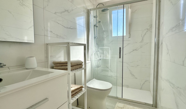 Odsprzedaż - Mieszkanie w bloku - Orihuela Costa - Costa Blanca