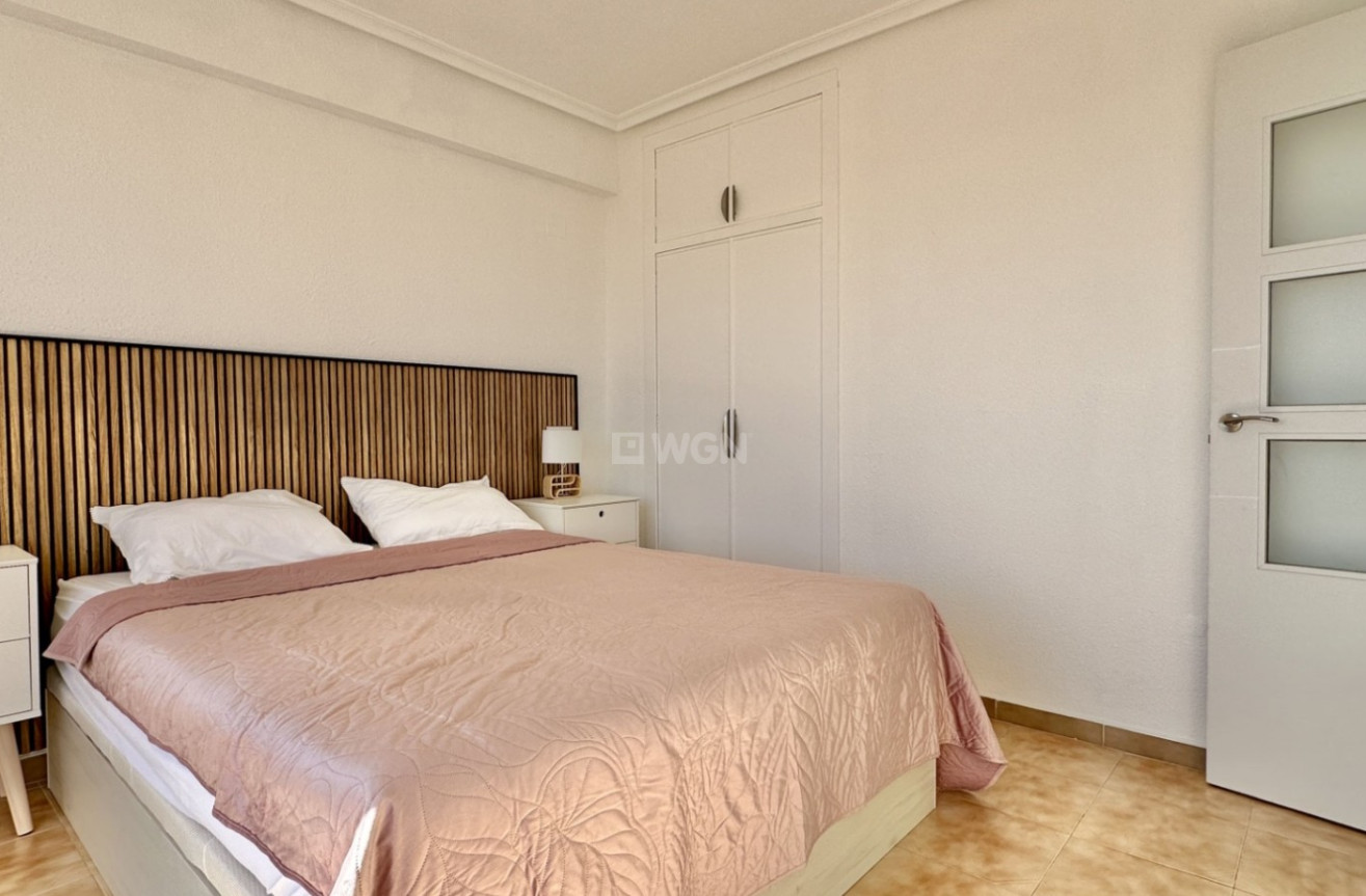 Odsprzedaż - Mieszkanie w bloku - Orihuela Costa - Costa Blanca