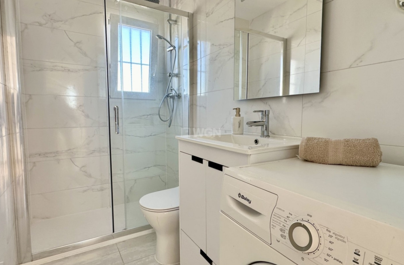 Odsprzedaż - Mieszkanie w bloku - Orihuela Costa - Costa Blanca