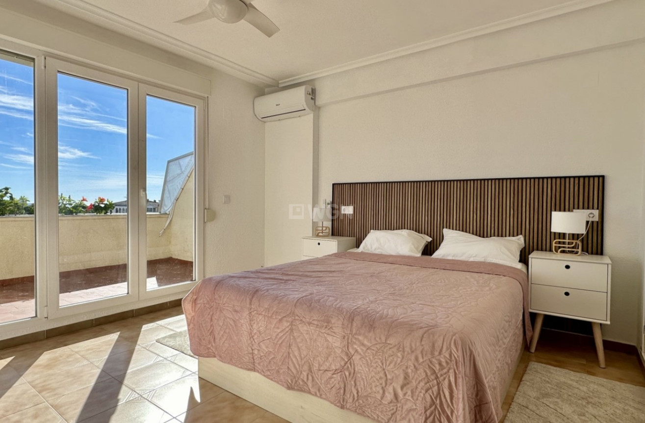 Odsprzedaż - Mieszkanie w bloku - Orihuela Costa - Costa Blanca