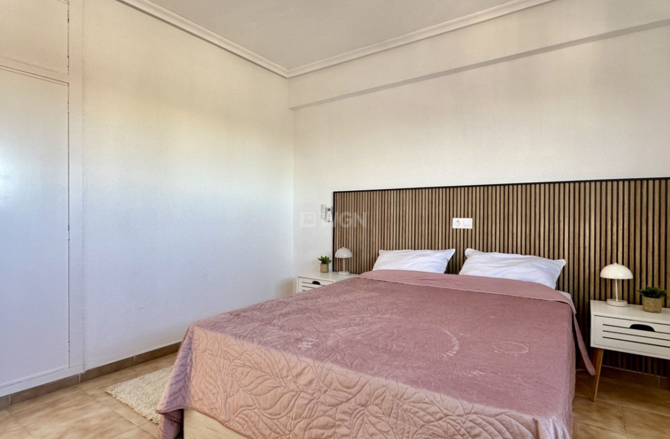 Odsprzedaż - Mieszkanie w bloku - Orihuela Costa - Costa Blanca